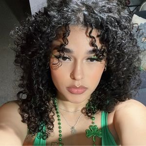 Meet your Posher, Alison